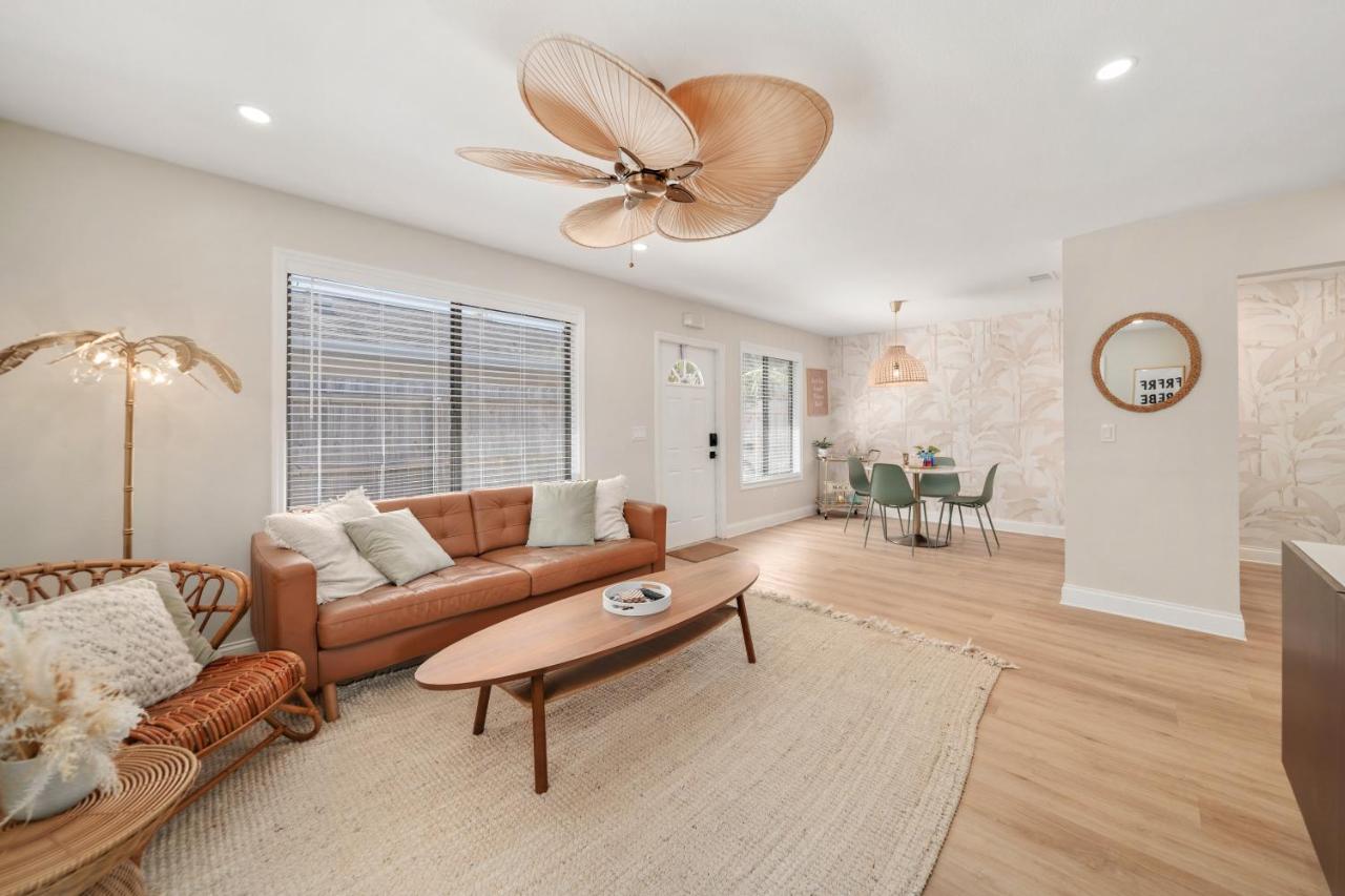 Luxury Villa 3 Blocks From The Beach With A Pool, Fire Pit And Outdoor Oasis Cape Canaveral Exterior foto