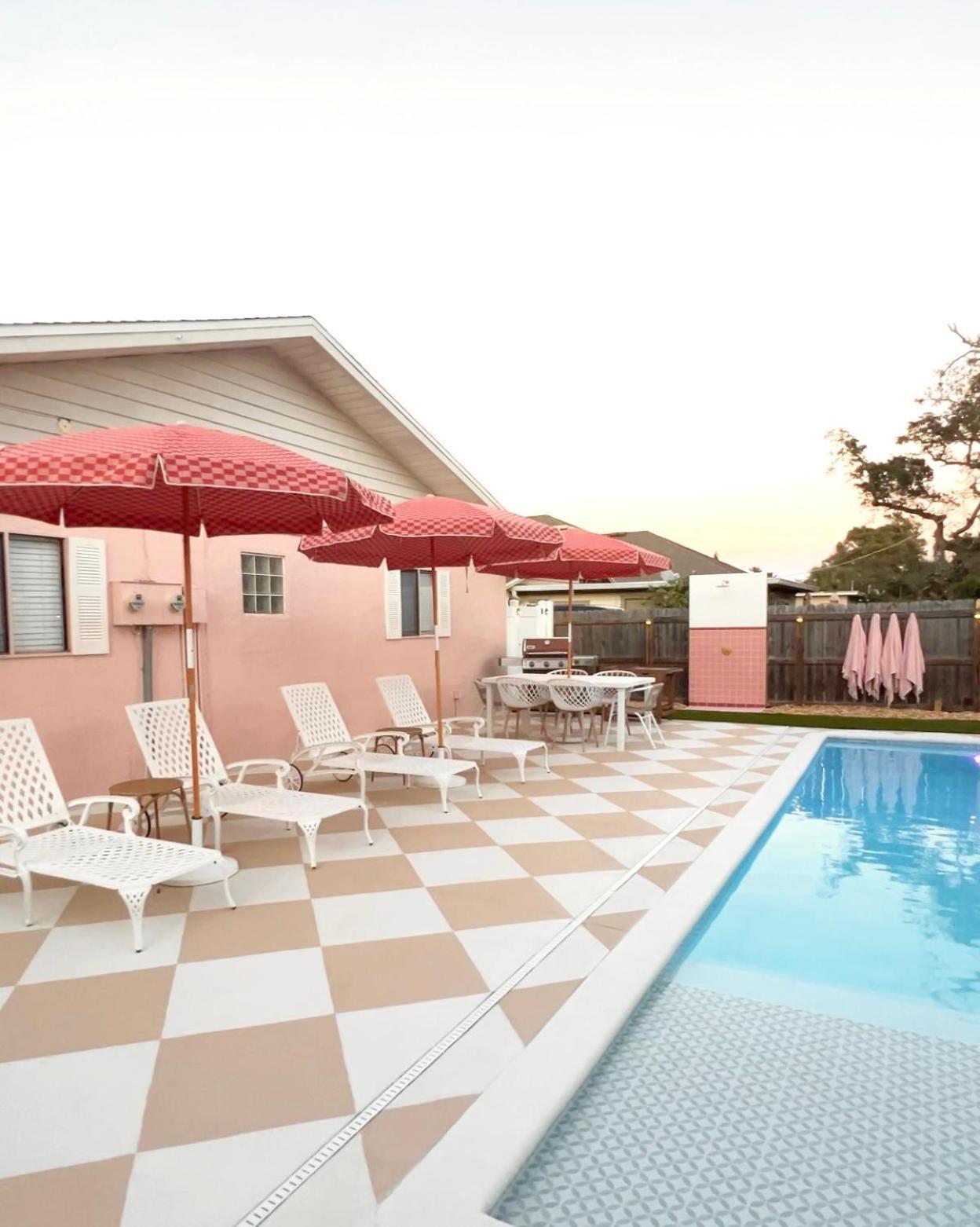 Luxury Villa 3 Blocks From The Beach With A Pool, Fire Pit And Outdoor Oasis Cape Canaveral Exterior foto